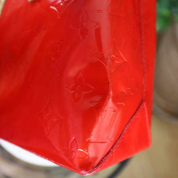 Louis Vuitton Red Patent Reade PM Small Tote - Picture 10 of 16